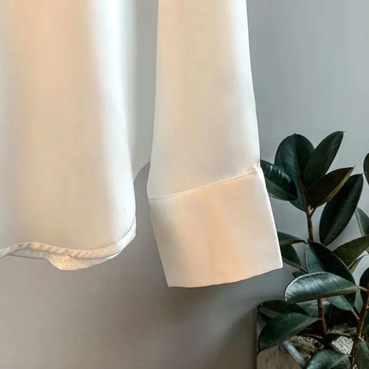 Modische Damenbluse mit schmeichelnder Passform, bringt zeitlose Eleganz in jede Garderobe. Für Business & Freizeit.
