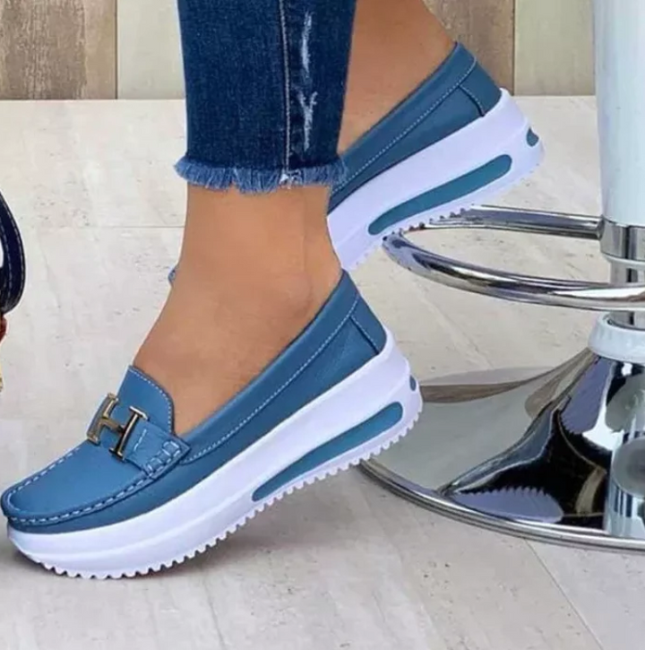 Vielseitige Selina Damenschuhe in Schwarz. Orthopädisch, bequem und stilvoll – für jeden Anlass.