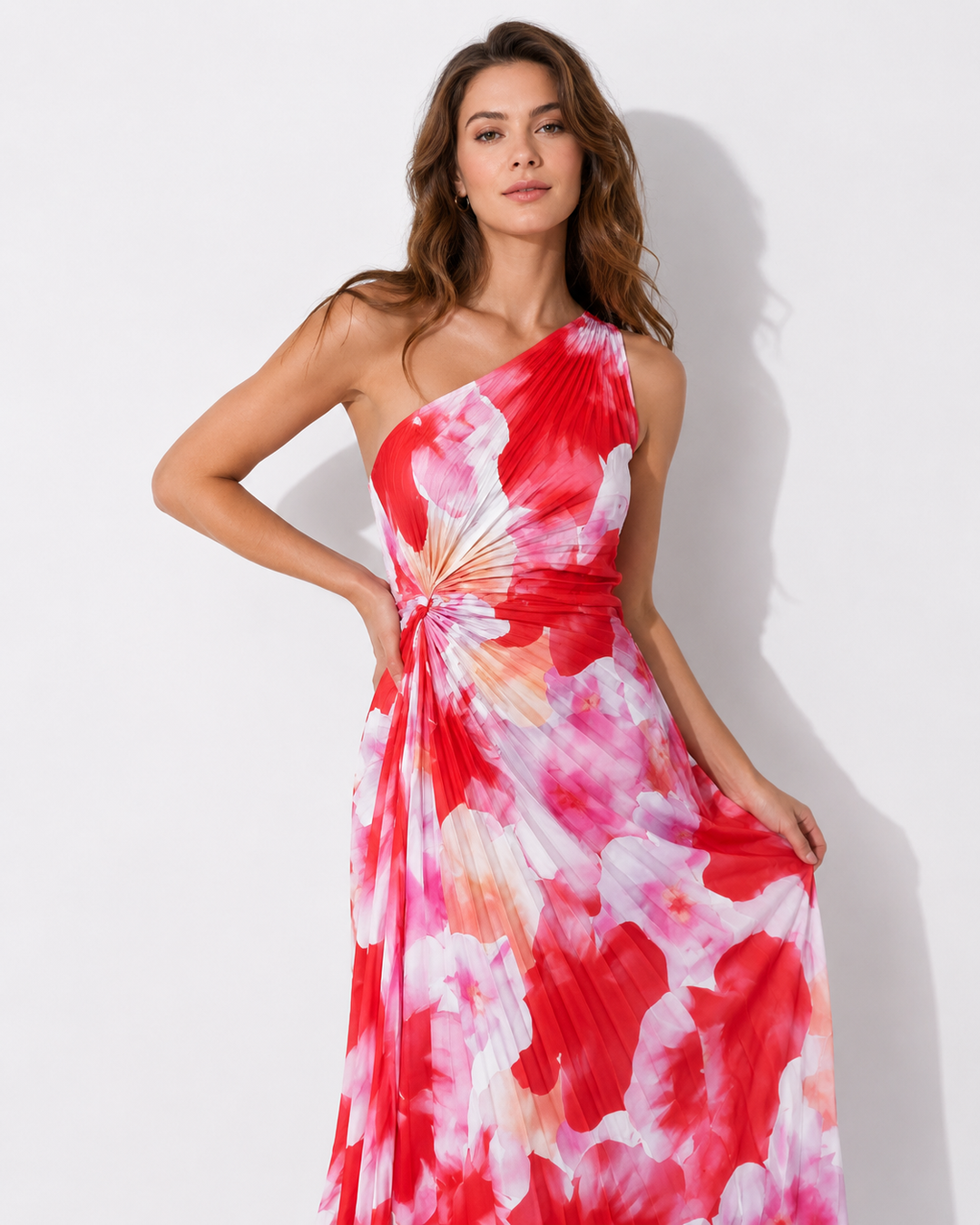 Langes Damen Maxikleid in Rot, ein feminines Abendkleid für besondere Anlässe.