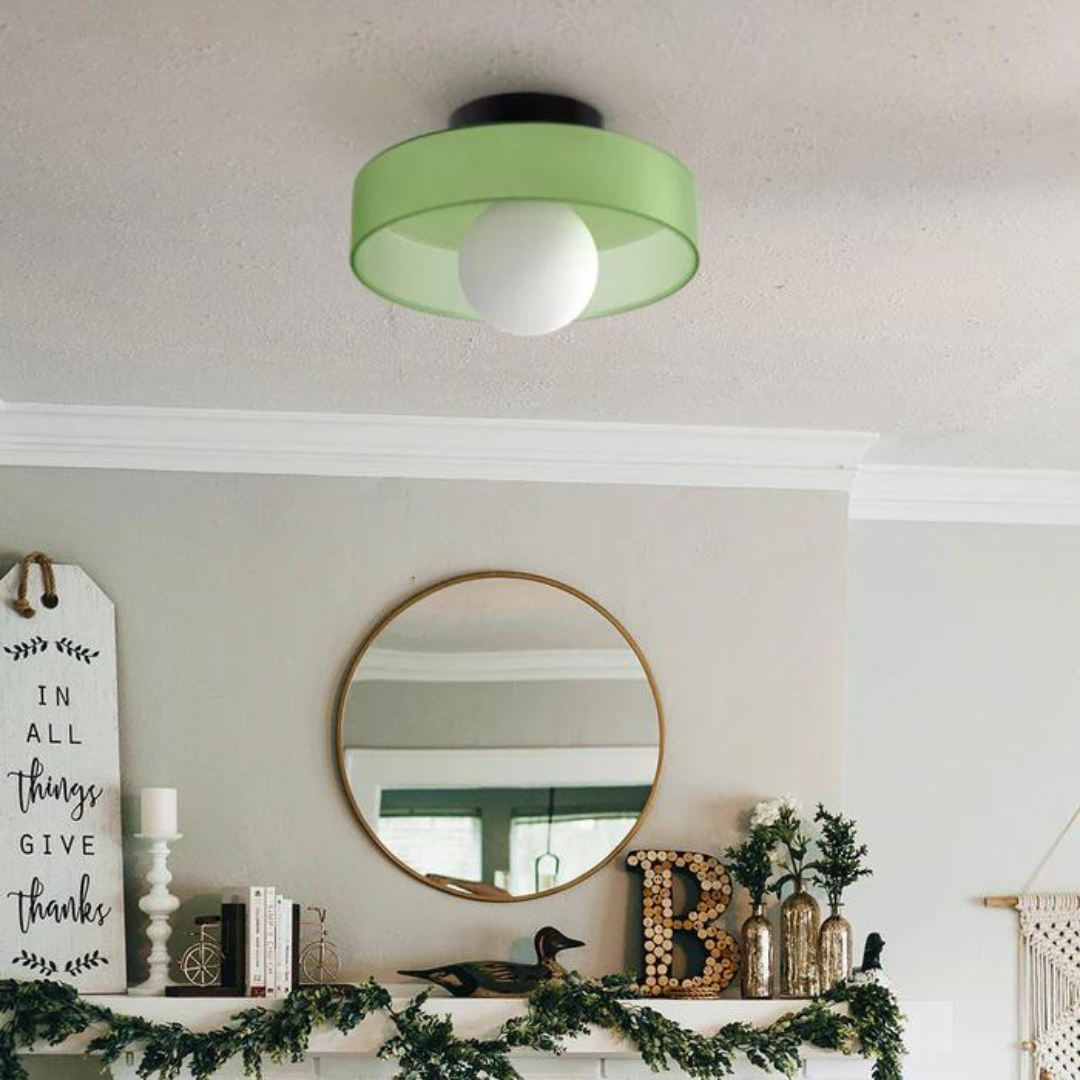 Elegante SphereGlow Deckenleuchte in minimalistischem Design. Passt als Designleuchte in jedes Zuhause.