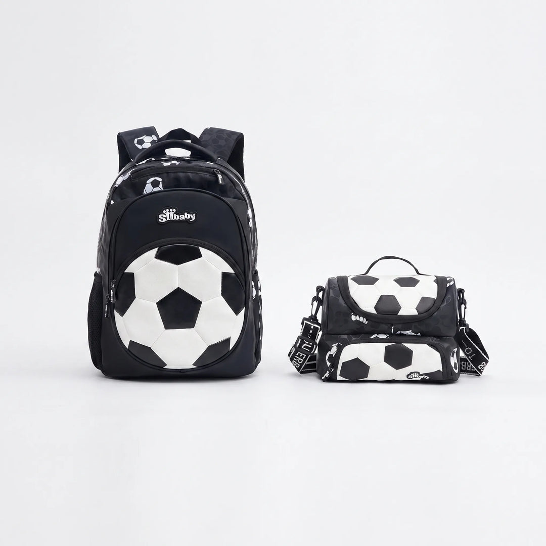 Schwarz-weißer Kinderrucksack mit auffälligem Fußball-Design. Robuster Nylon-Schulranzen für Jungen.