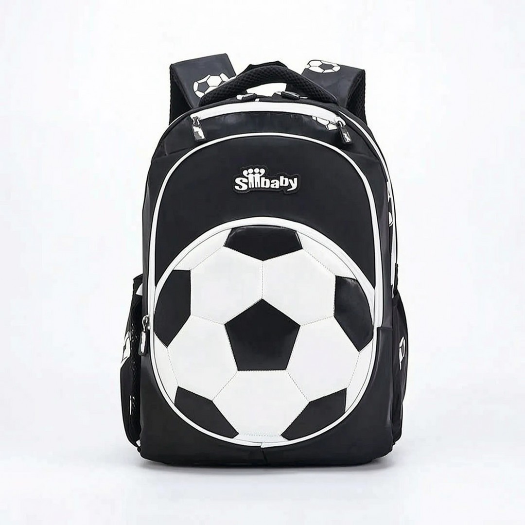 Großer Schulrucksack für Jungen mit Fußballmotiv. Bietet viel Platz für Schulbedarf, Bücher & Sportkleidung.