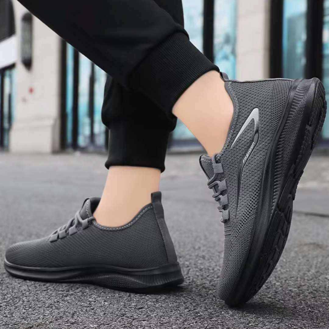 Herren Sportschuhe Slip-On, orthopädisch, mit Dämpfung und Fußgewölbestütze für Aktivität.