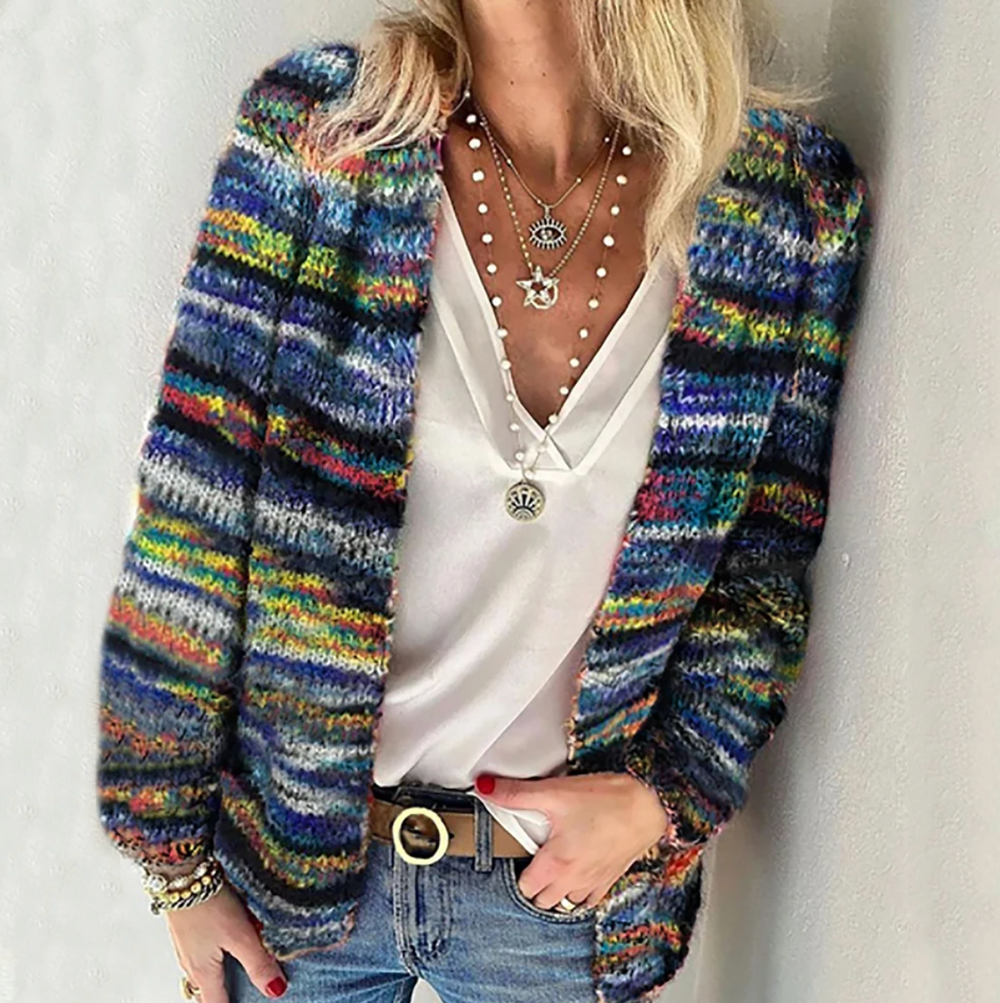 Warmer, mehrfarbiger Damen Strickcardigan, ideal für vielseitige Layering-Looks und Freizeitmode.
