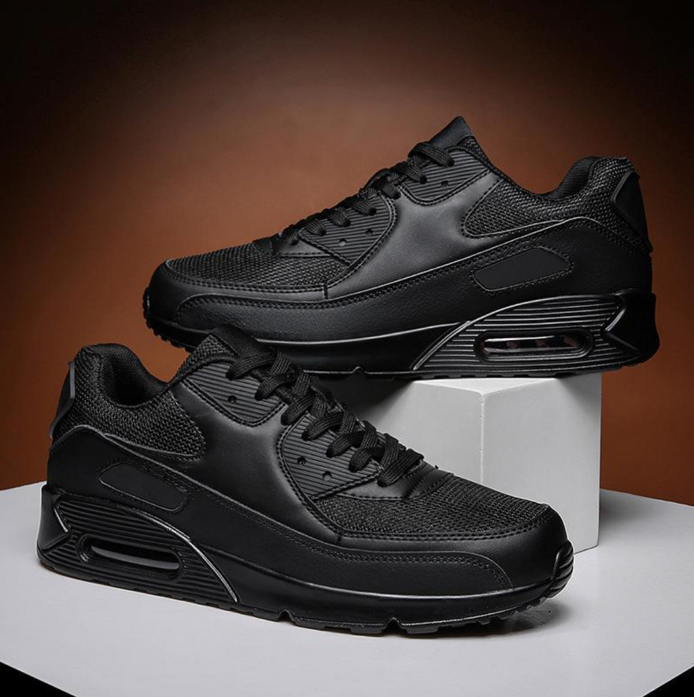 Robuste Herren Sneaker mit atmungsaktivem Obermaterial, ideal für Sport und täglichen Komfort.