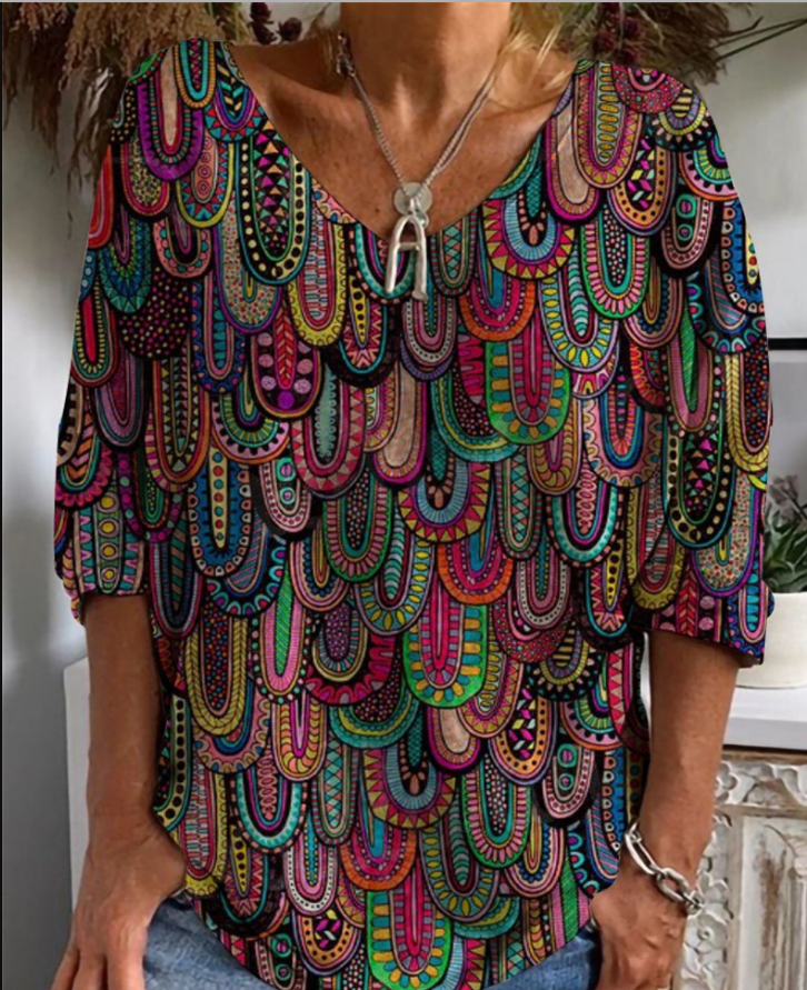 Komfortable, elegante Damen Sommerbluse mit V-Ausschnitt. Leichte, lockere Kurzarmbluse für schicke Freizeitlooks.