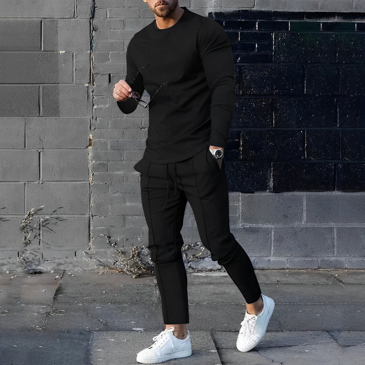 Herren Loungewear Zweiteiler: Stilvoller Pullover und Jogginghose für maximalen Komfort und entspannte Freizeit.