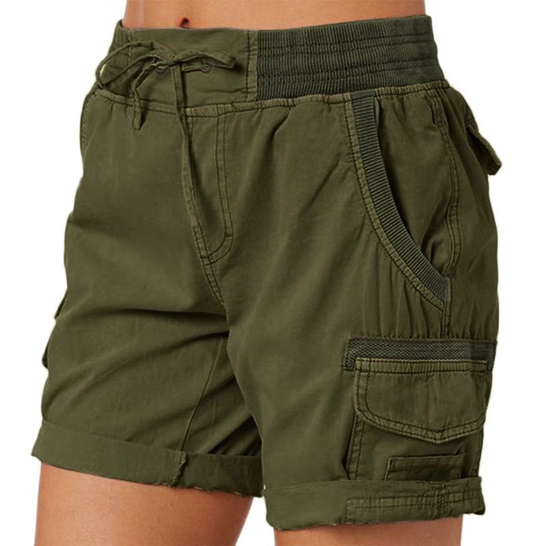 Rote Damen Sommer Shorts mit praktischen Seitentaschen. Bequeme und stylische Casual Shorts.