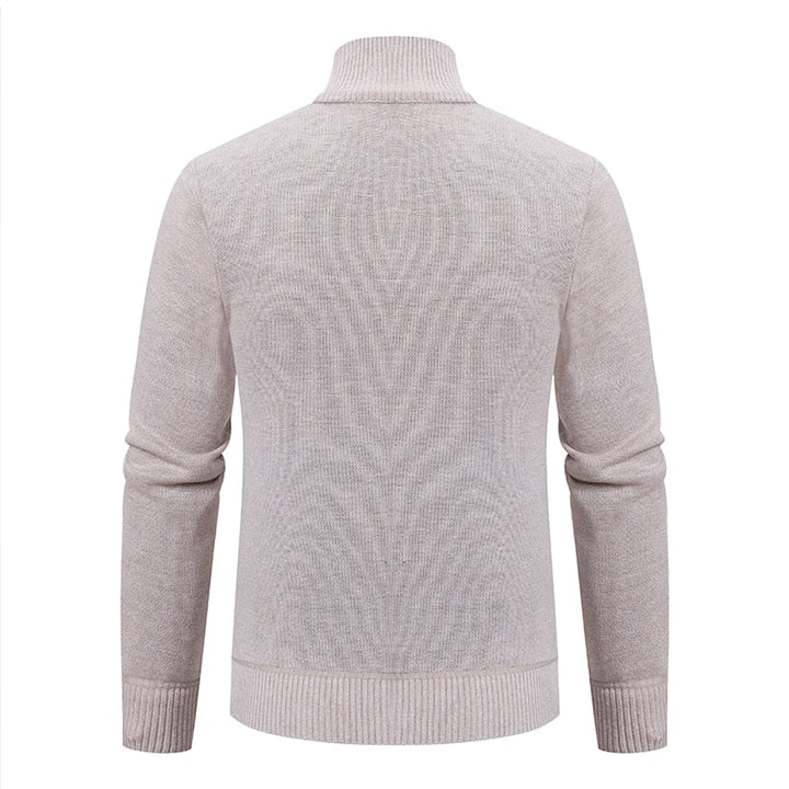 Hochwertige Herrenstrickjacke in schlichtem Design, ideal für Businessmode.