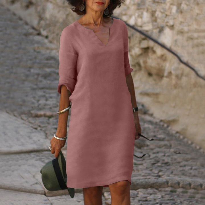 Luftiges Sommerkleid Luna für Damen, perfekt für Urlaub und Strand, ein stilvoller Freizeit-Look.