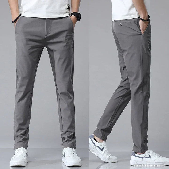 Vielseitige Herren Stretchhose, perfekt für Business Casual, Freizeit oder elegante Anlässe, atmungsaktiv & bequem.