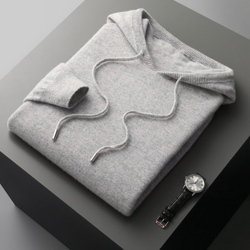 Stilvoller Herren Pullover mit Kapuze, hochwertiges Oberteil für Freizeit und lässigen Stil.