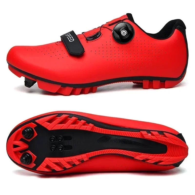 Atmungsaktive Oberfläche der Unisex Fahrradschuhe für Herren & Damen. Hoher Komfort beim Radfahren.