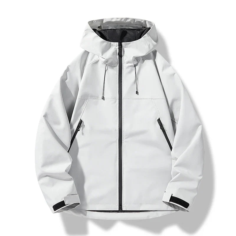 Herren wasserdichte Outdoorjacke mit Kapuze in Schwarz. Winddicht & atmungsaktiv.