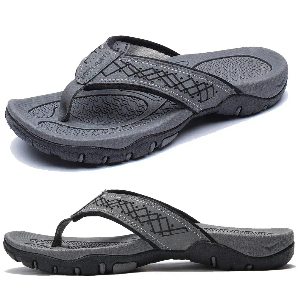 Robuste Herren Sandalen mit Fußgewölbestütze und rutschfester Laufsohle für Outdoor-Einsätze.