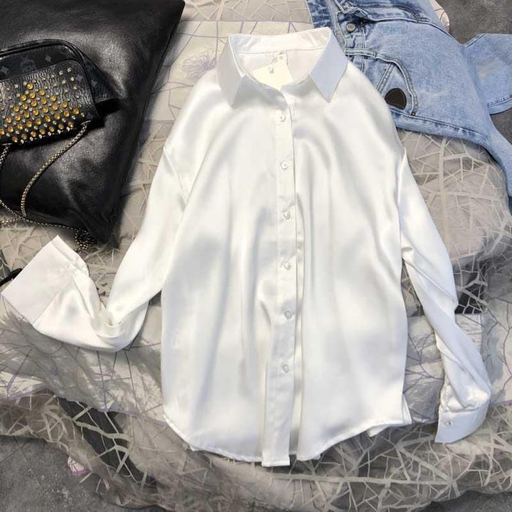 Klassische Damenbluse langarm mit elegantem Kragen, ideal für stilvolle Büro-Outfits.