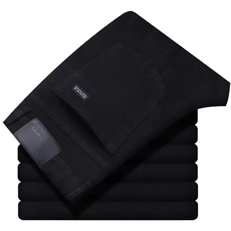 Herren-Jeans mit geradem Bein in Schwarz für zeitlosen Stil & langlebigen Komfort, ideal für Alltag & Freizeit.