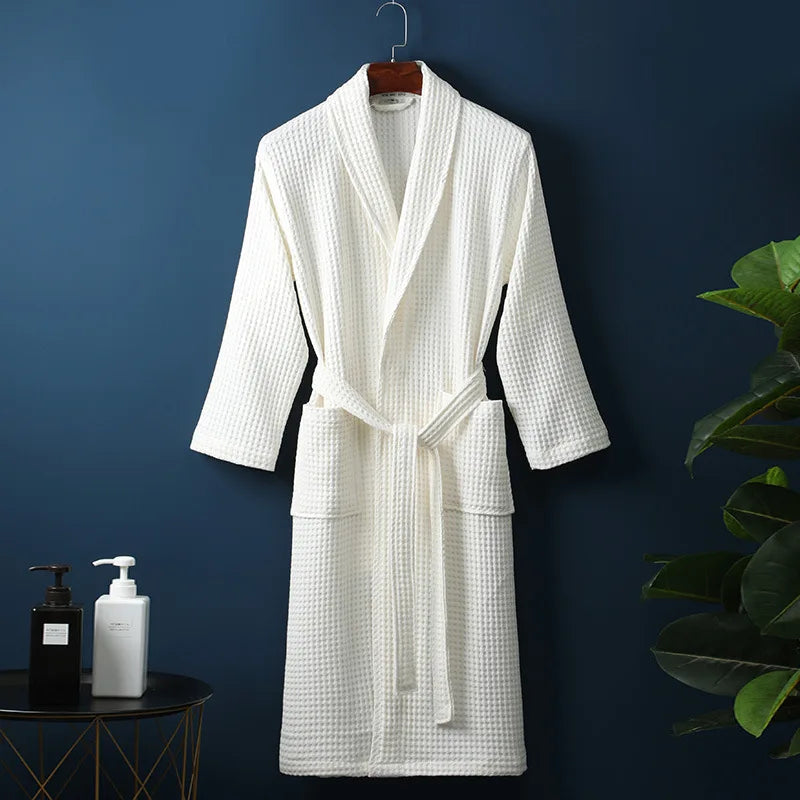 Atmungsaktiver Baumwoll-Bademantel (Unisex), perfekt für Wellness, Entspannung und Komfort zu Hause.