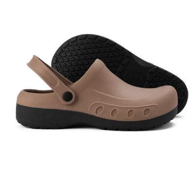 GripChef Antirutsch-Kochschuhe in Schwarz, perfekt als Sicherheitsschuhe für Küchenpersonal.