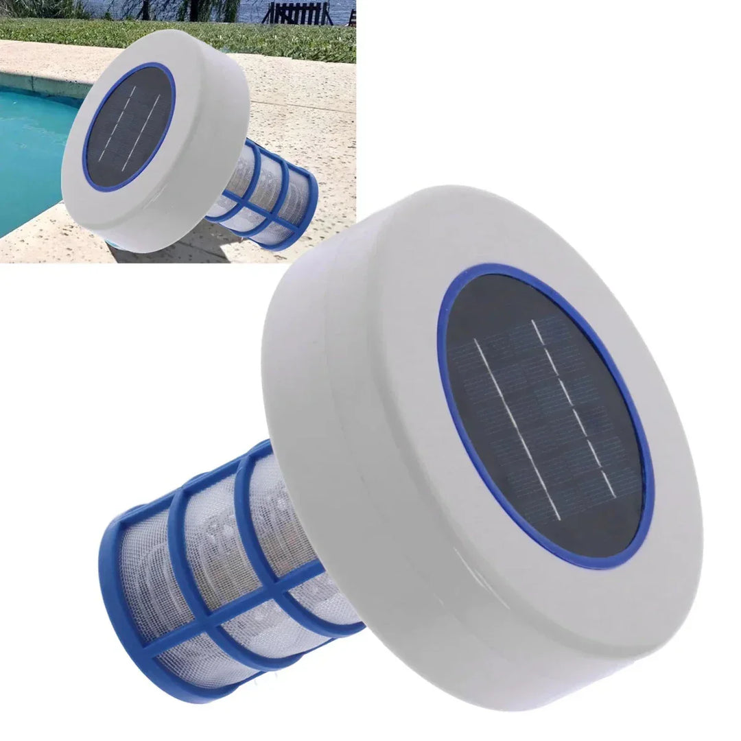 Umweltfreundlicher, schwimmender Pool-Ionisator für chemiefreie Wasserpflege im Schwimmbad.