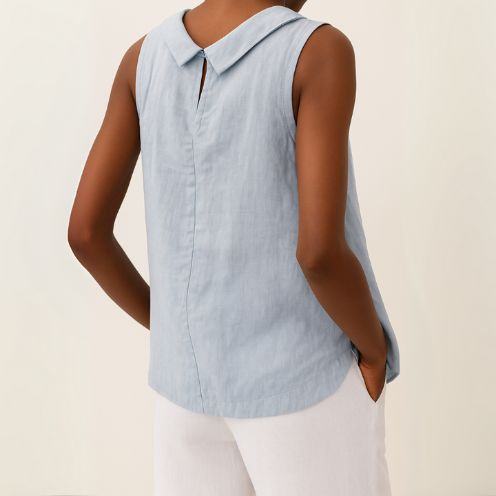 Schickes ärmelloses Damen Top mit Rollkragen, perfekt für einen eleganten Sommer-Look.