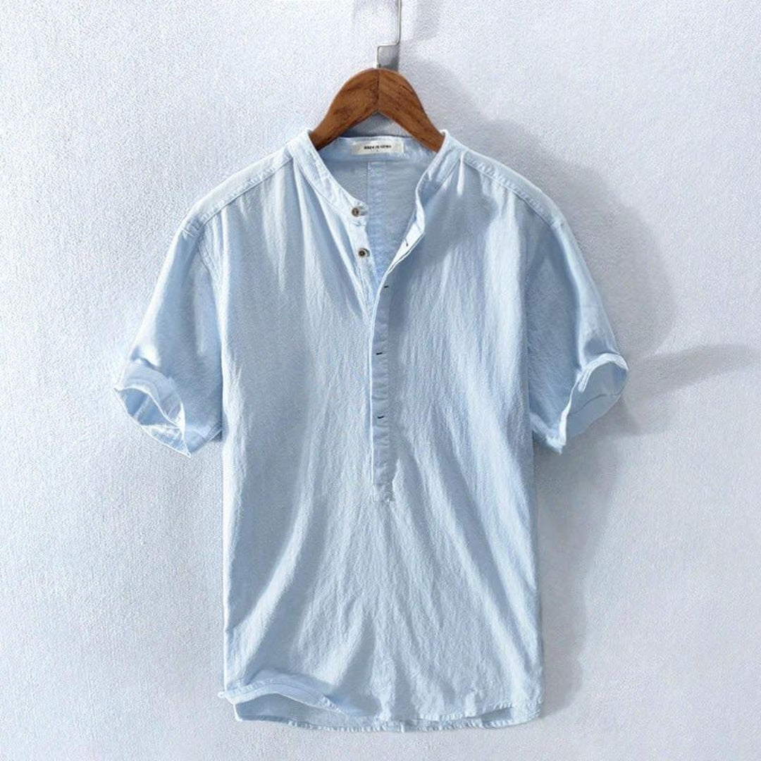 Elegantes Herren Sommerhemd für Freizeit und Alltag, Weiß. Luftiges Kurzarmhemd für Komfort.