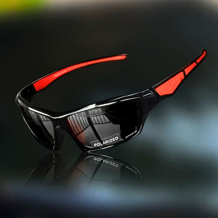 Polarisierte Herren-Fahrerbrille für blendfreie Sicht im Straßenverkehr und optimalen Augenschutz.