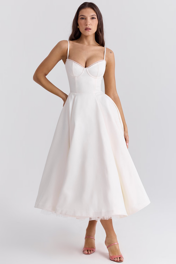 Schlankmachendes Damen Midikleid, elegant & stilvoll. Ideal für Cocktailempfänge oder feierliche Events.