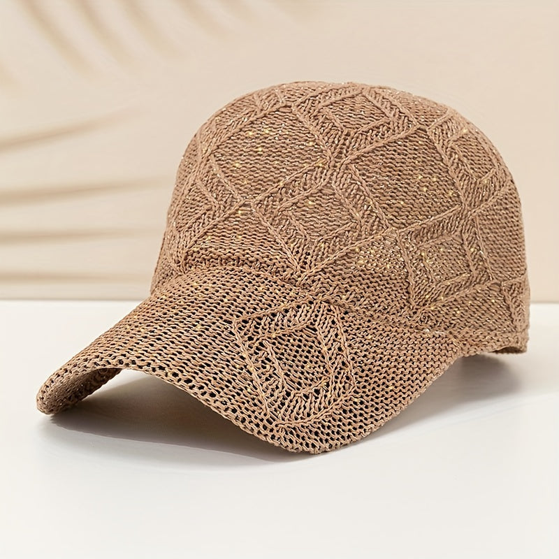 Nahaufnahme der Textur: Gehäkelte Damen Baseball Cap für den Sommer. Atmungsaktiv, verstellbar und ein modisches Accessoire.