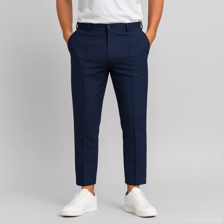 Fomari | Taillierte Hose mit elastischem Bund