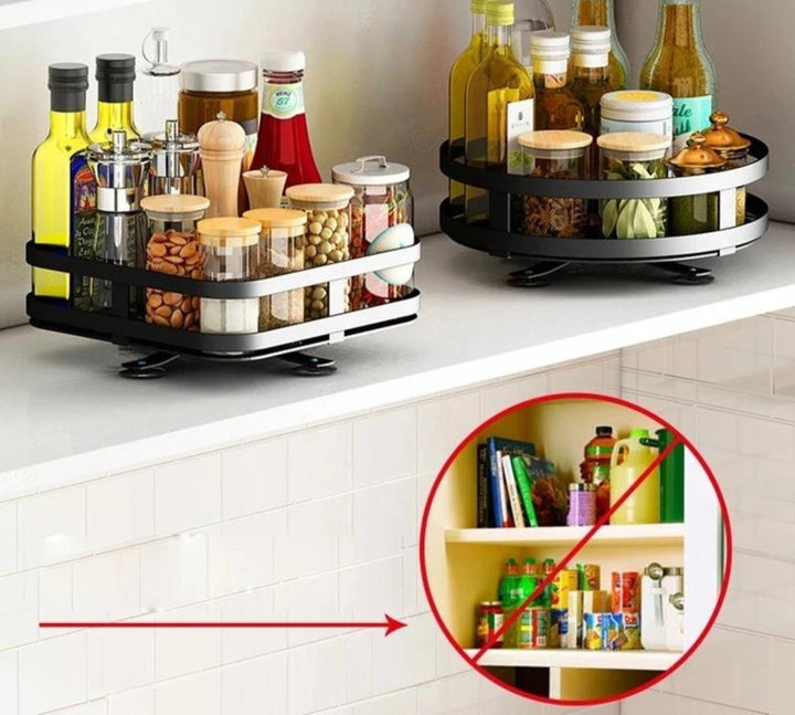 Schwarzes Edelstahl 360° Organizer-Regal für Gewürze in der Küche. Platzsparend & praktisch.
