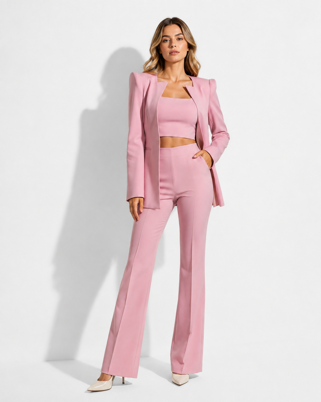 Komfortables & elegantes Damen Dreiteiler-Set Selina. Blazer, Top & Hose – ideal für Business, Büro oder festliche Anlässe.