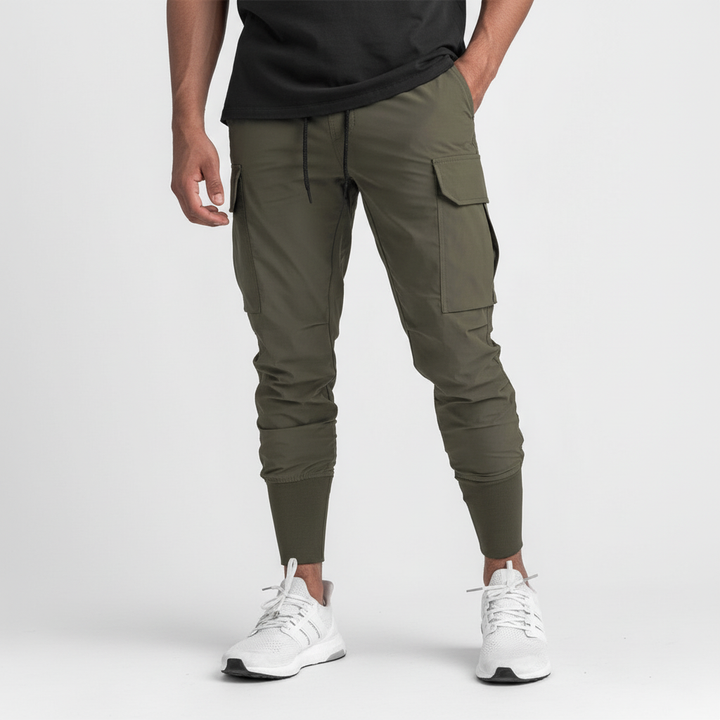 Atmungsaktive Herren Freizeit-Joggerhose aus Stretchstoff, mit tiefen Taschen, für Komfort den ganzen Tag.