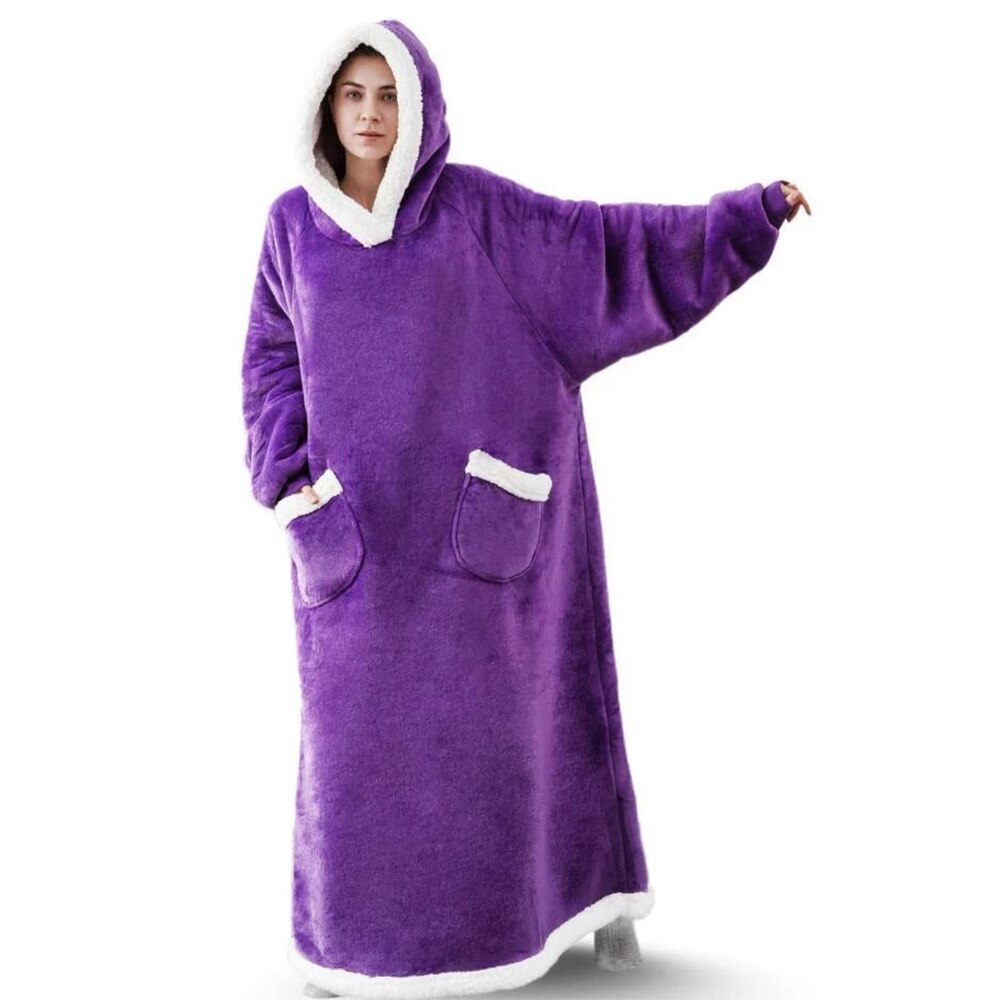 Weicher Oversized Kuschelhoodie aus flauschigem Material, perfekte Loungewear für gemütliche Abende.