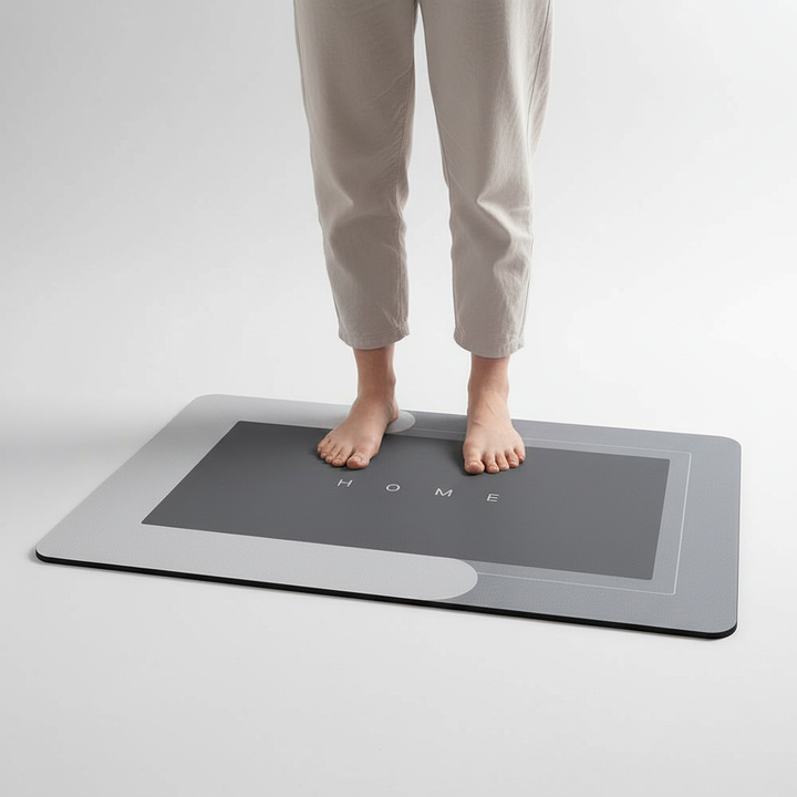Super saugfähige Badmatte, oval, garantiert trockene Füße und sicheren Stand nach dem Duschen.
