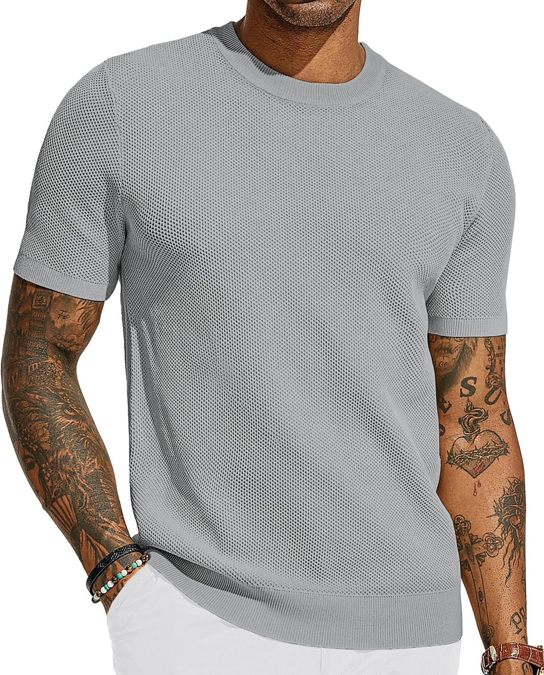 Atmungsaktives Herren T-Shirt mit feinem Mesh-Look. Kurzarm, slim fit, perfekt für heiße Sommertage.
