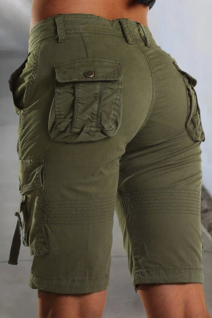 Bequeme Damen Freizeithose Maira. Lockere Cargoshorts, ideal für Sommer und Outdoor-Aktivitäten.