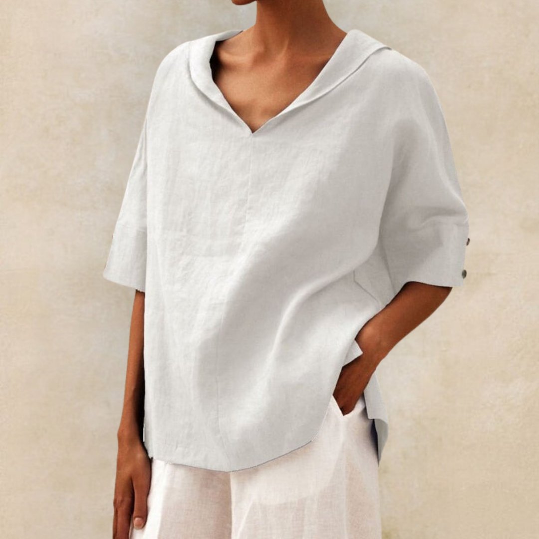 Stilvolles Damen V-Ausschnitt Top mit Umlegekragen. Bequemes Oversized Kurzarmshirt für Freizeit & Alltag.