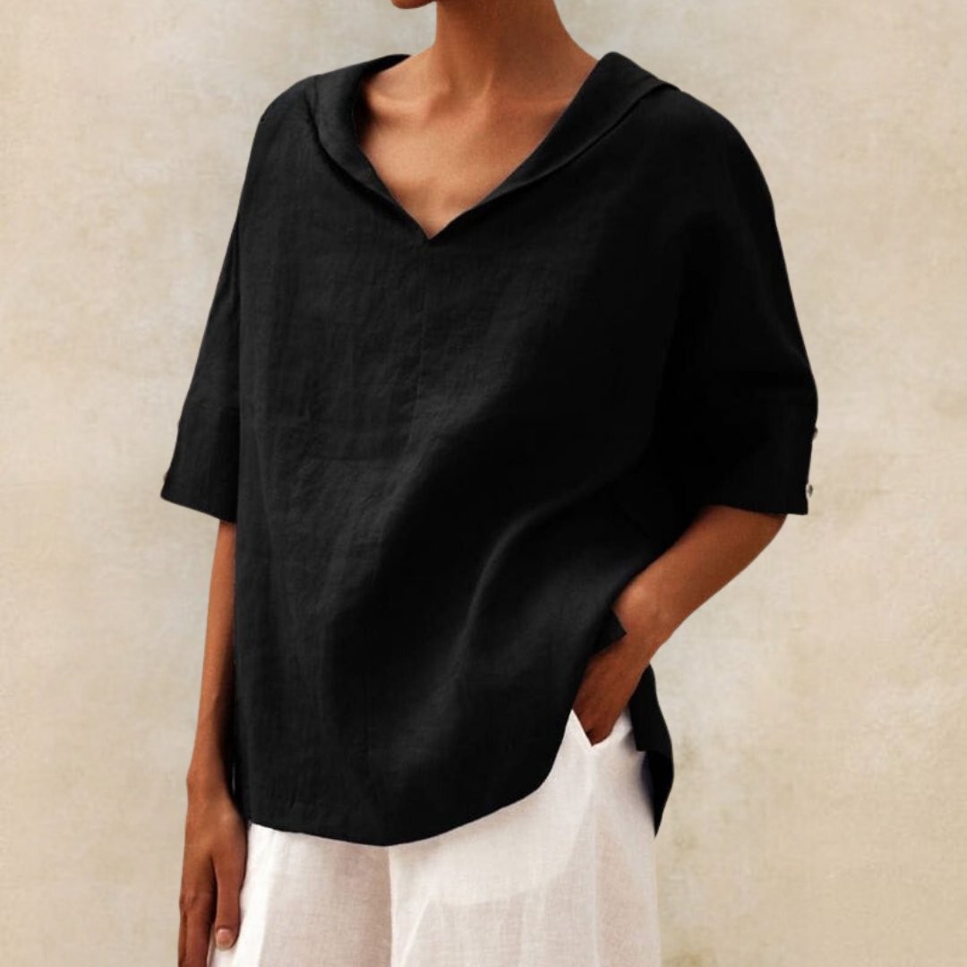 Damen Oversized Top mit V-Ausschnitt & Umlegekragen. Lässiges Kurzarm-Top, ideal für den Sommer.