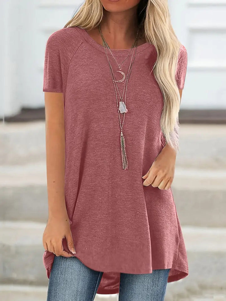 Basic Longshirt für Damen, modisch und komfortabel. Ein vielseitiges Stück Frauenkleidung.