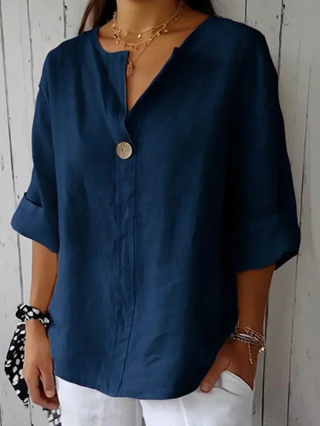 Stilvolles Damen Kurzarm Top mit V-Ausschnitt, bequemer Schnitt, perfekt für Frühling & Sommer-Looks.