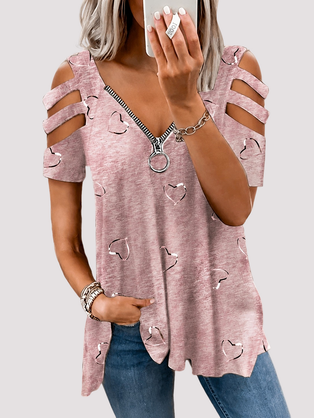 Elegantes Damen Freizeit Top mit Herzprint & Cut-Out-Ärmeln. Komfortables Kurzarm-Design für Frühling/Sommer.