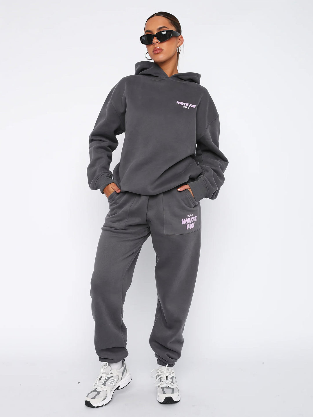Damen-Trainingsanzug: Stilvolle Freizeitkleidung & Sportswear für maximalen Komfort den ganzen Tag.