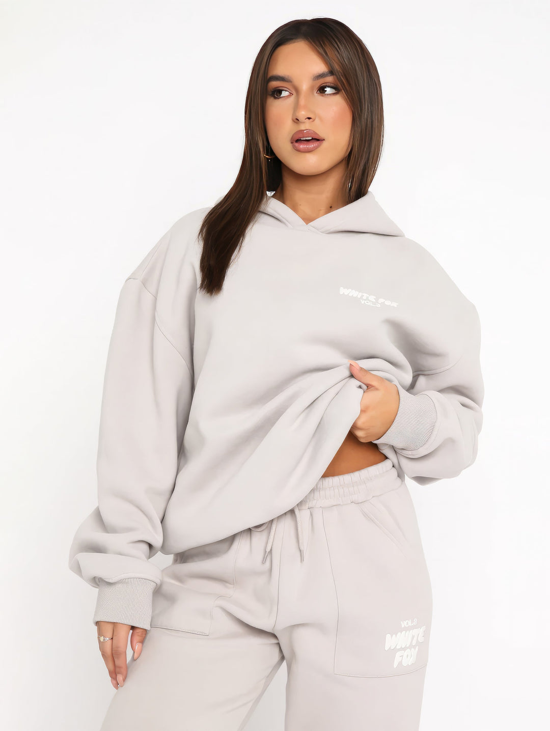 Damen-Trainingsanzug für Sport & Freizeit in stilvollem Design und bequemem Schnitt.