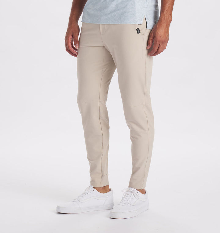 Stilvolle Herren Chino mit perfekter Passform, Stretch-Stoff, für Smart Casual Looks.