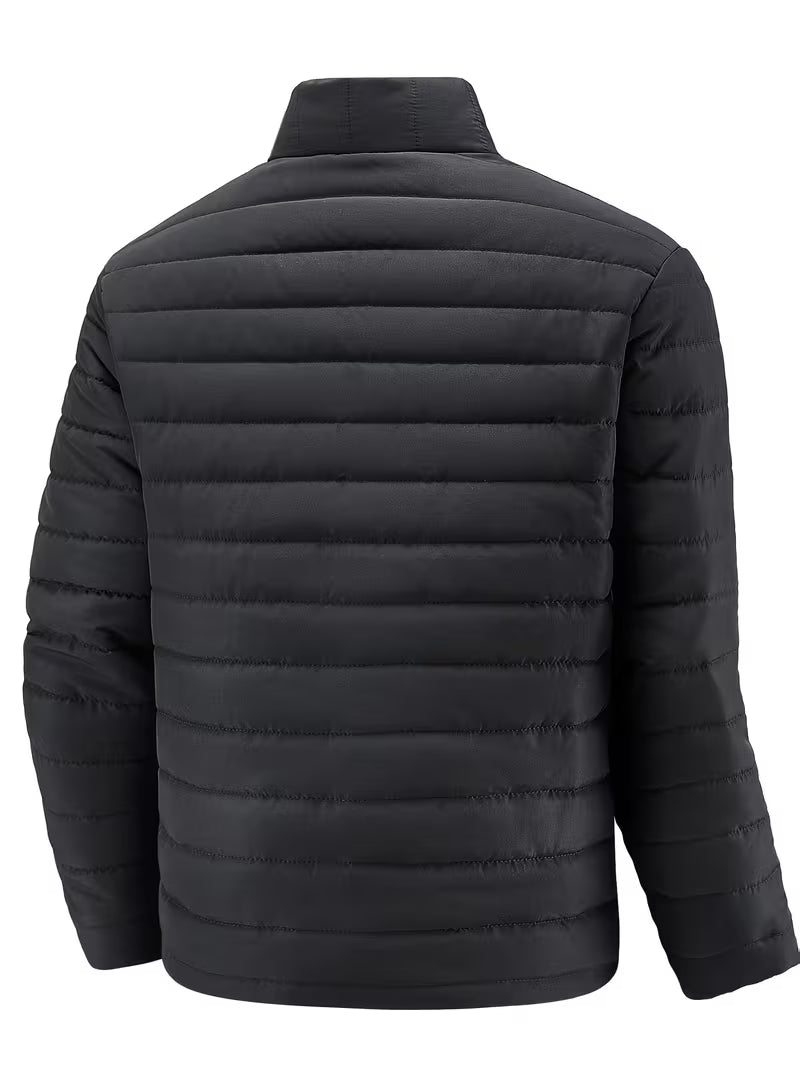Slimfit Übergangsjacke für Herren, schwarze Steppjacke mit Stehkragen, perfekt für casual Outdoor-Looks.
