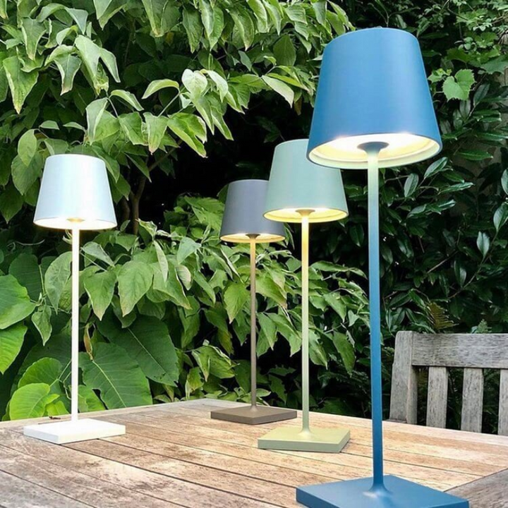 LumiFlex LED-Tischlampe, wiederaufladbar, kabellos, Touch-Dimmfunktion, für optimale Atmosphäre.