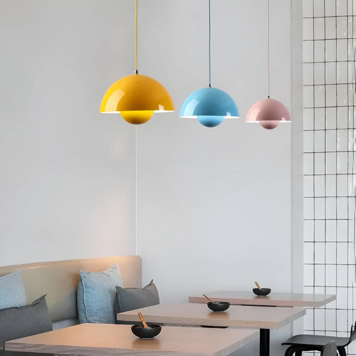 Skandinavische LED-Hängeleuchte, minimalistisches Design, helles Licht für den Flur.