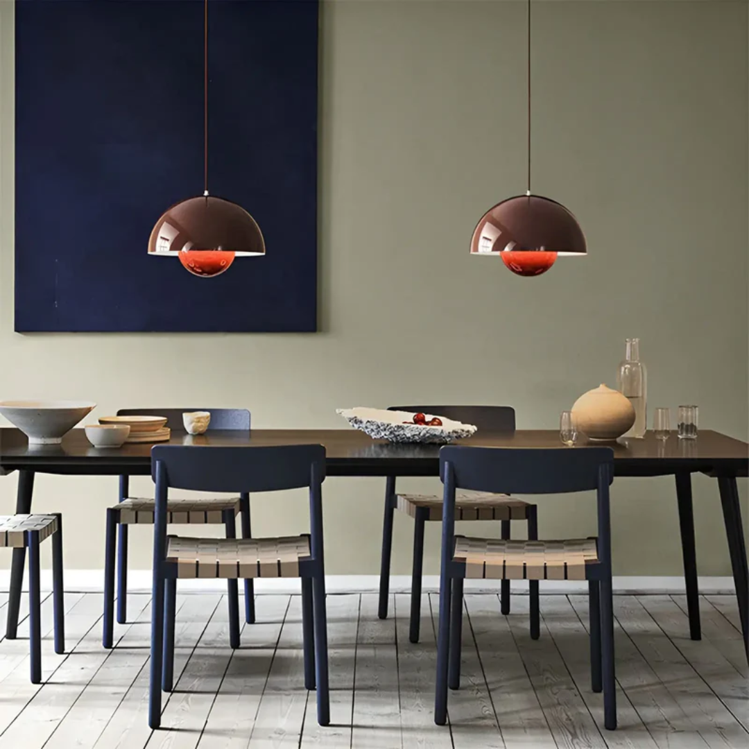 Elegante skandinavische LED-Pendellampe, schafft eine wohnliche Atmosphäre.