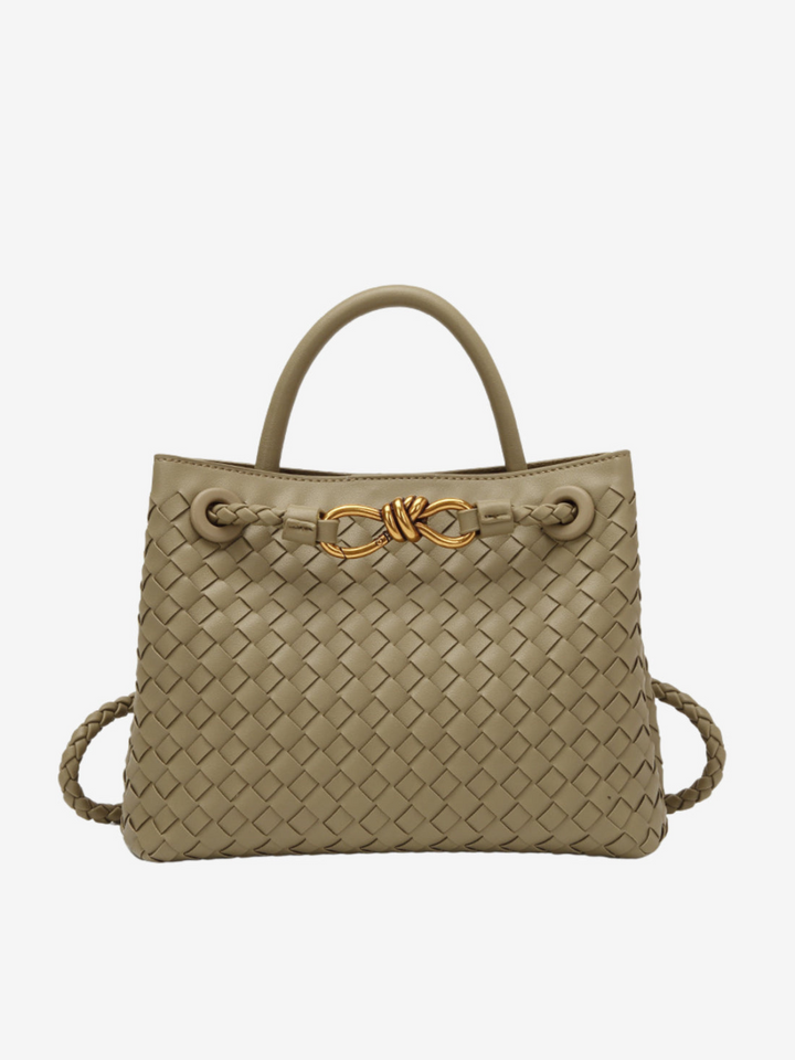 Exklusive Damen-Flechthandtasche, eine elegante Umhängetasche mit schimmernden goldenen Akzenten. Ideal für jeden Anlass.